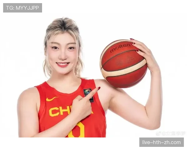 李梦赛场上像打仗，生活照却像时尚大片，这差距我消化不了